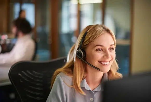 Acqueon by Five9 customer service agent